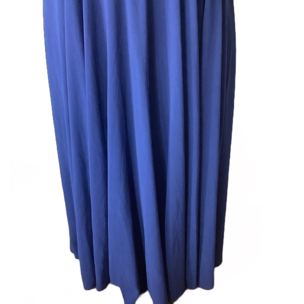 ✨ Lulus Navy Blue Halter Maxi Dress – Flowy & Elegant | Size Small ✨ - Picture 5 of 8